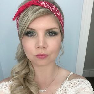 Meet your Posher, Meagan